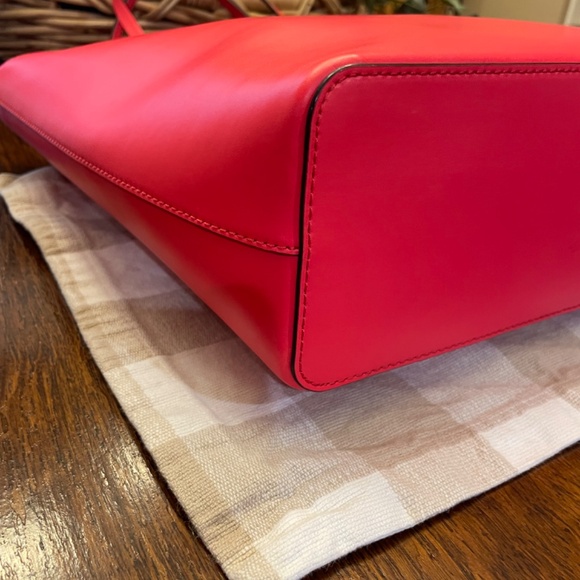 Kate Spade tori sawyer street geranium tote NWT - Picture 4 of 14